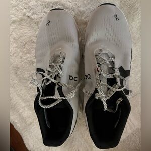 On Cloud Monster 2 Running shoes W10.5